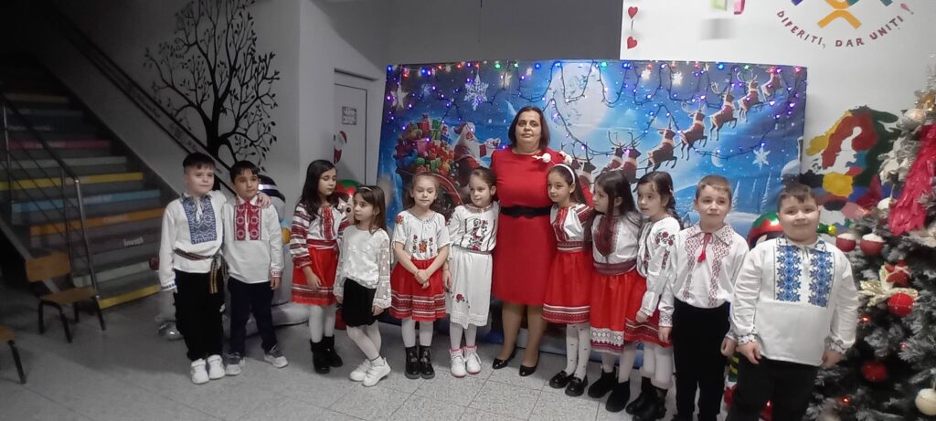 Sărbătoarea Crăciunului ne oferă în fiecare an prilejul de a ne opri pentru o clipă din agitația cotidiană și de a ne întoarce privirea către ceea ce contează cu adevărat: comunitatea, familia și bucuria de a dărui. 24